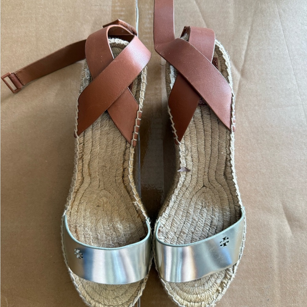 Tory Burch Silver and Brown Sandals with Minimalist Design